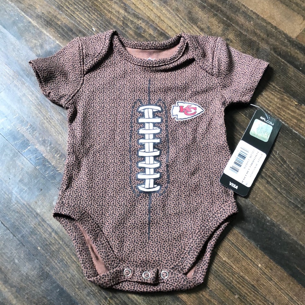Official NFL Shop KC Chiefs Onesie, 0-3 months